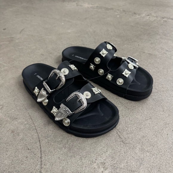 Buckle Hardware Sandals - Picture 1 of 8